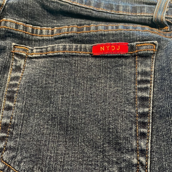 NYDJ Women’s jeans sz 14 - Picture 3 of 7